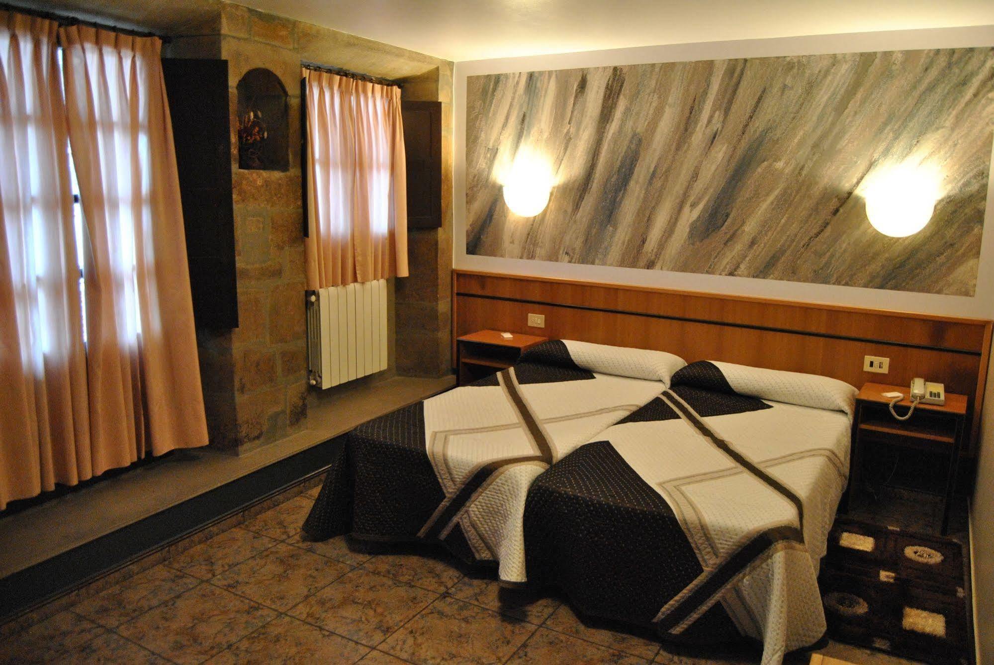Hotel Palacio De Los Vallados Ластрес Экстерьер фото